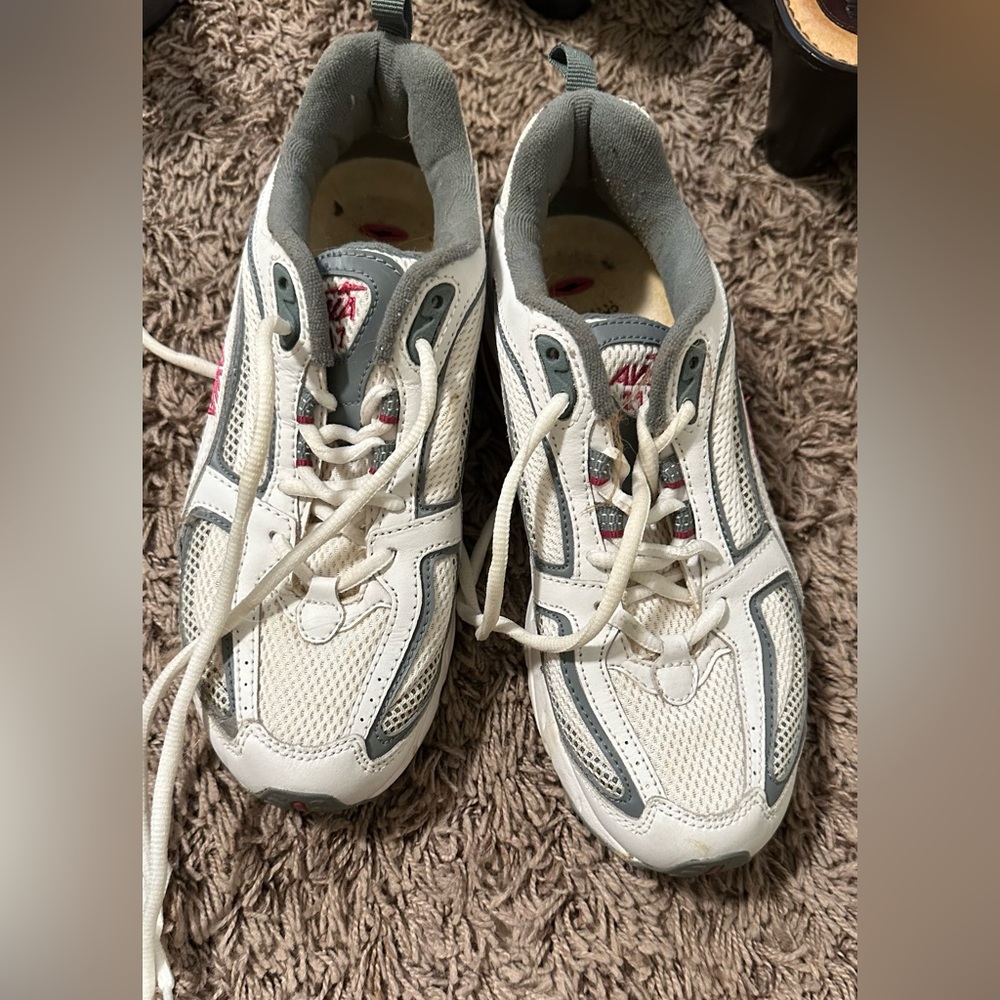 Avia white barley worn running shoes